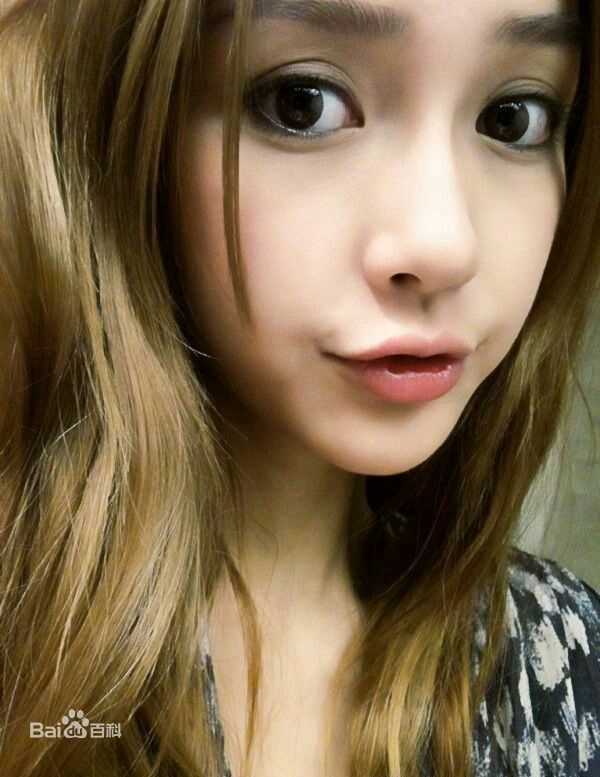 杨颖(Angelababy)生活时刻图片图册