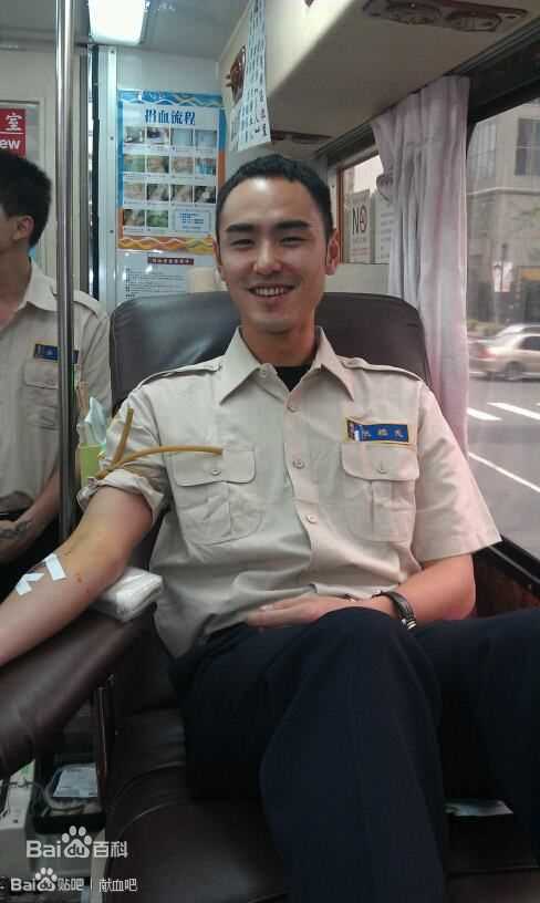 阮经天(Ethan Juan)生活照生活照相册