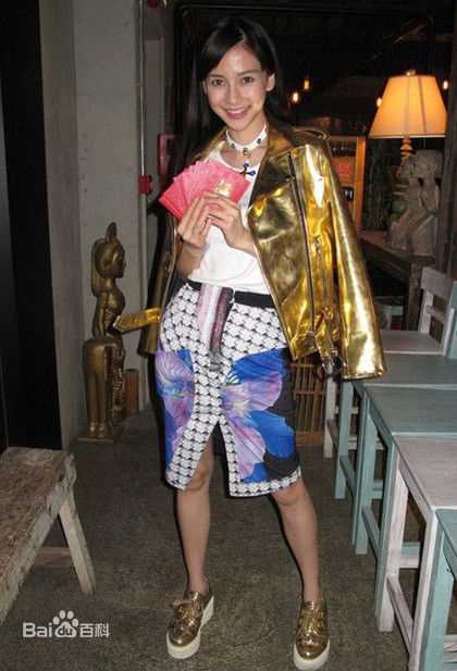 杨颖(Angelababy)微博+闺蜜前后照片