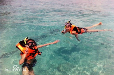 杨颖(Angelababy)微博+闺蜜前后照片