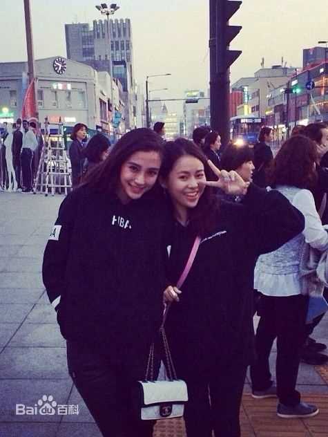 杨颖(Angelababy)微博+闺蜜前后照片