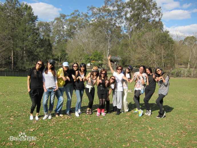 杨颖(Angelababy)微博+闺蜜前后照片