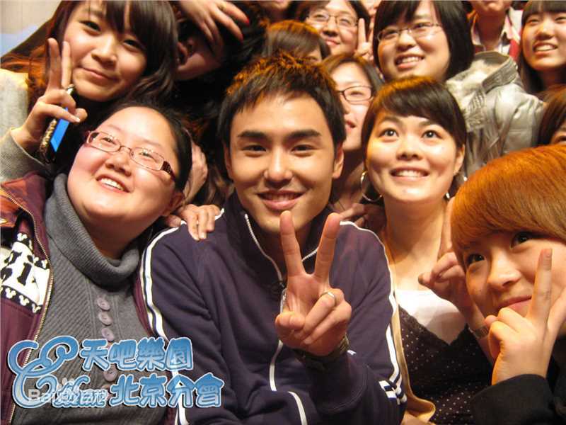 阮经天(Ethan Juan)生活照素颜照壁纸