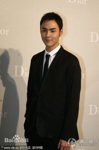 阮经天(Ethan Juan)2010Dior新品发布会素颜照相册
