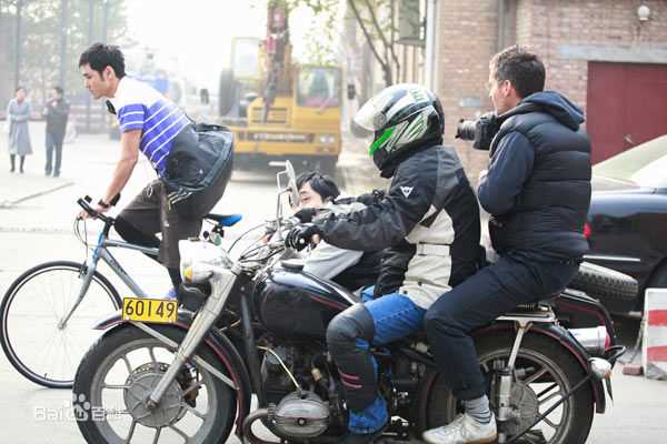 阮经天(Ethan Juan)2010阿迪达斯男子训练系列图片图集