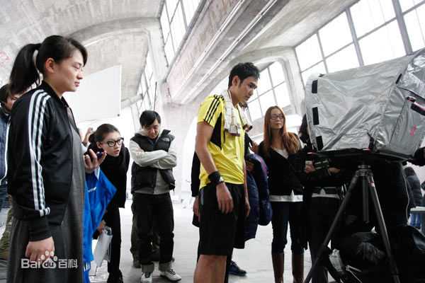 阮经天(Ethan Juan)2010阿迪达斯男子训练系列图片图集