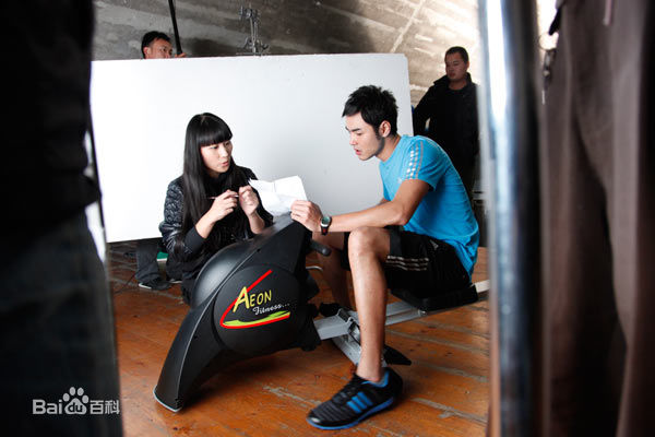阮经天(Ethan Juan)2010阿迪达斯男子训练系列图片图集