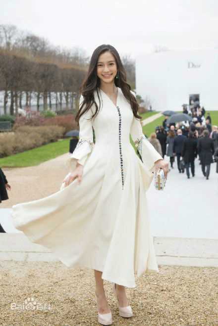 杨颖(Angelababy)街拍时刻图片图集
