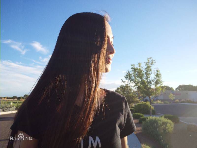 杨颖(Angelababy)街拍时刻图片图集