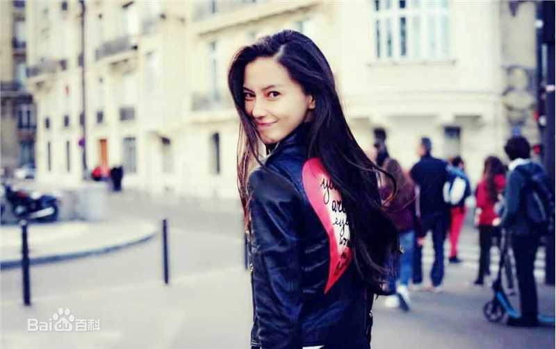 杨颖(Angelababy)街拍时刻图片图集