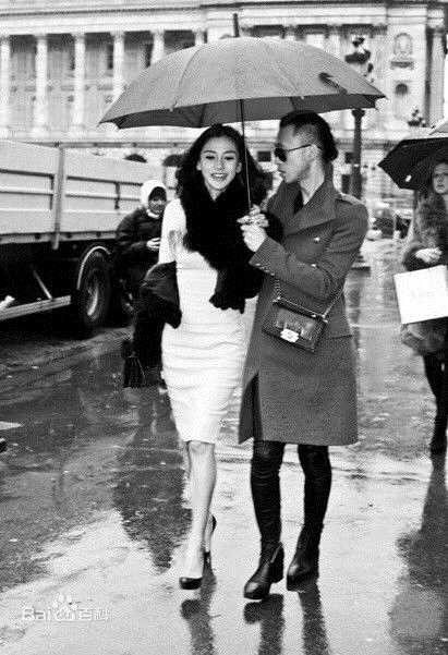 杨颖(Angelababy)街拍时刻图片图集