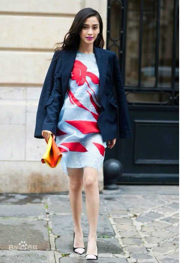 杨颖(Angelababy)街拍时刻图片图集