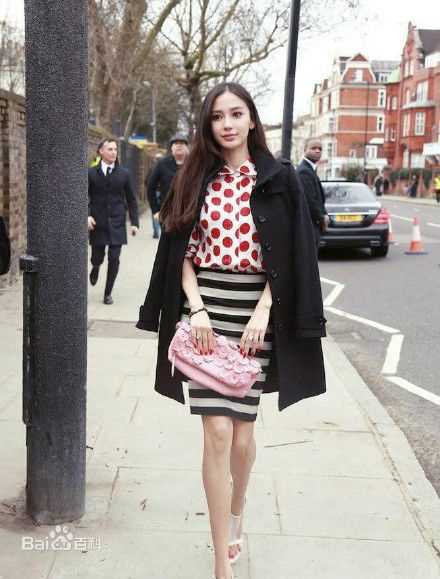 杨颖(Angelababy)街拍时刻图片图集