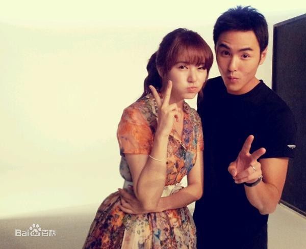 阮经天(Ethan Juan)2011金立手机代言生活照