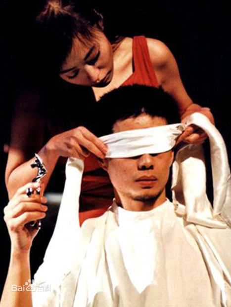 最优质郝蕾(Hao Lei)在话剧《恋爱的犀牛》中的