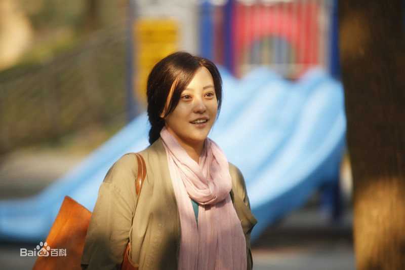 郝蕾(Hao Lei)在《浮城谜事》饰演陆洁中的