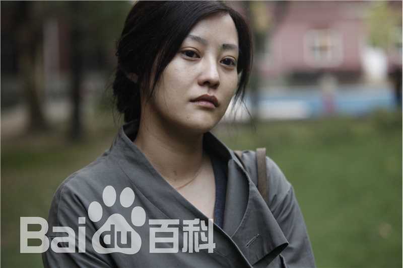 郝蕾(Hao Lei)在《浮城谜事》饰演陆洁中的