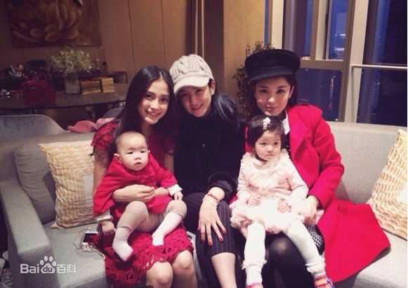 杨颖(Angelababy)baby黄晓明前后照片