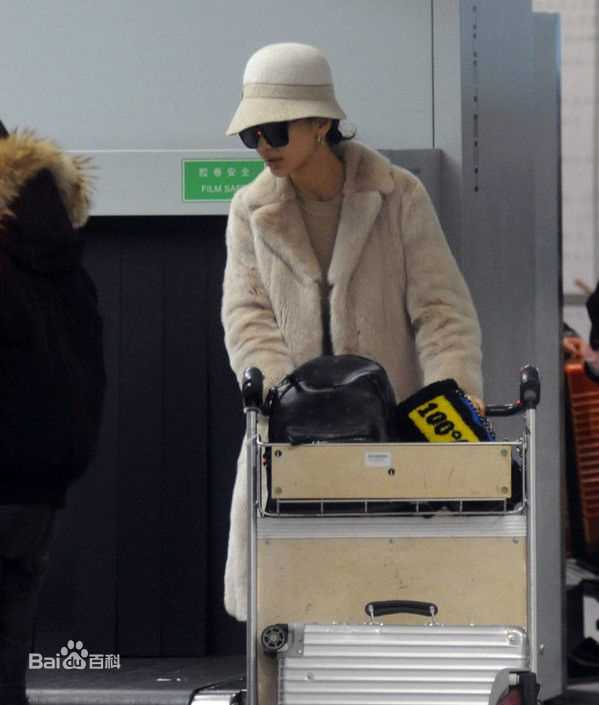 杨颖(Angelababy)秀前后照片