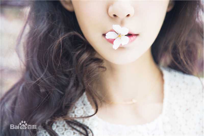 杨颖(Angelababy)樱花说前后照片