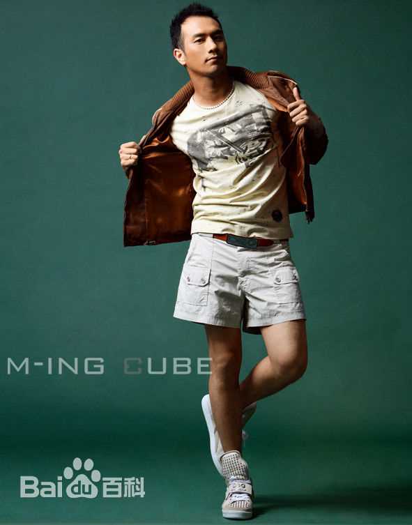 黄觉(Jue Huang)宣传照图片图册