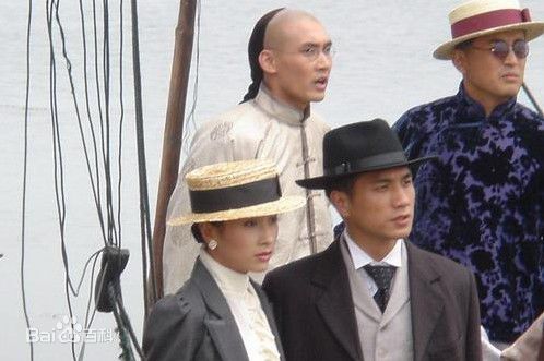 黄觉(Jue Huang)在2004年《风吹云动星不动》饰齐彻中的