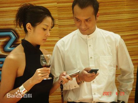 黄觉(Jue Huang)在2008年《破茧而出》饰翟仁伟中的