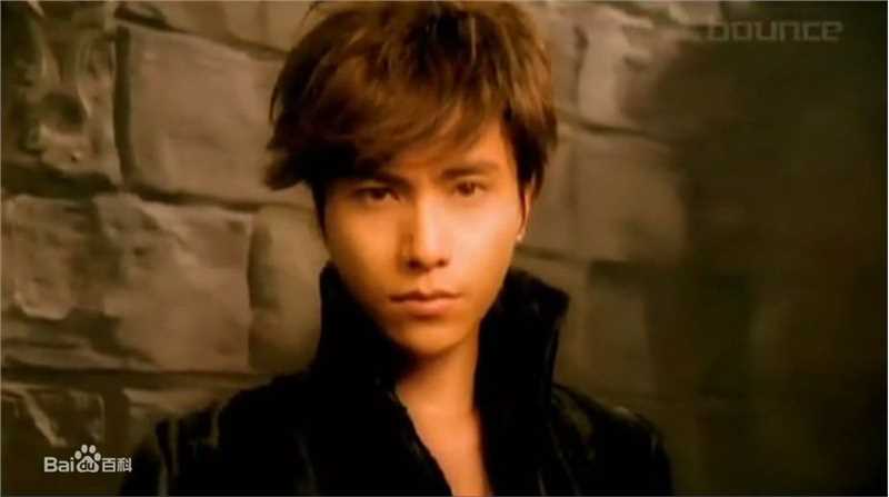 最全陈坤(Chen Kun / Aloys Chen)在《谜ME》生日演唱会中的壁纸