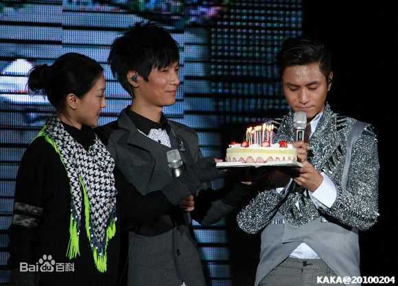 最全陈坤(Chen Kun / Aloys Chen)在《谜ME》生日演唱会中的壁纸