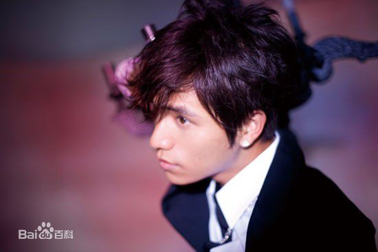 最全陈坤(Chen Kun / Aloys Chen)在《谜ME》生日演唱会中的壁纸