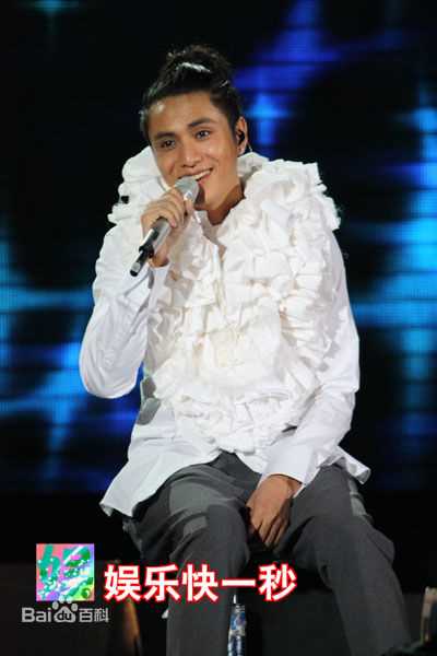 最全陈坤(Chen Kun / Aloys Chen)在《谜ME》生日演唱会中的壁纸