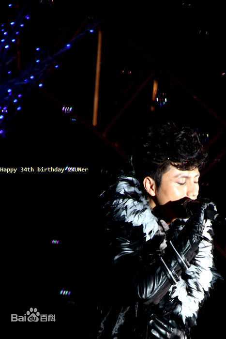 最全陈坤(Chen Kun / Aloys Chen)在《谜ME》生日演唱会中的壁纸