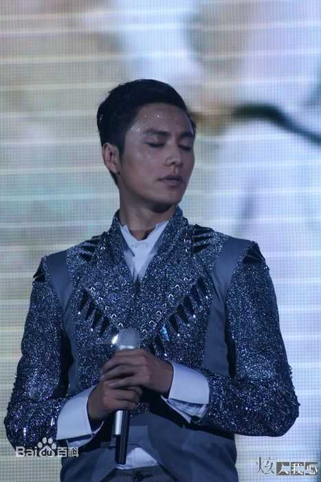 最全陈坤(Chen Kun / Aloys Chen)在《谜ME》生日演唱会中的壁纸