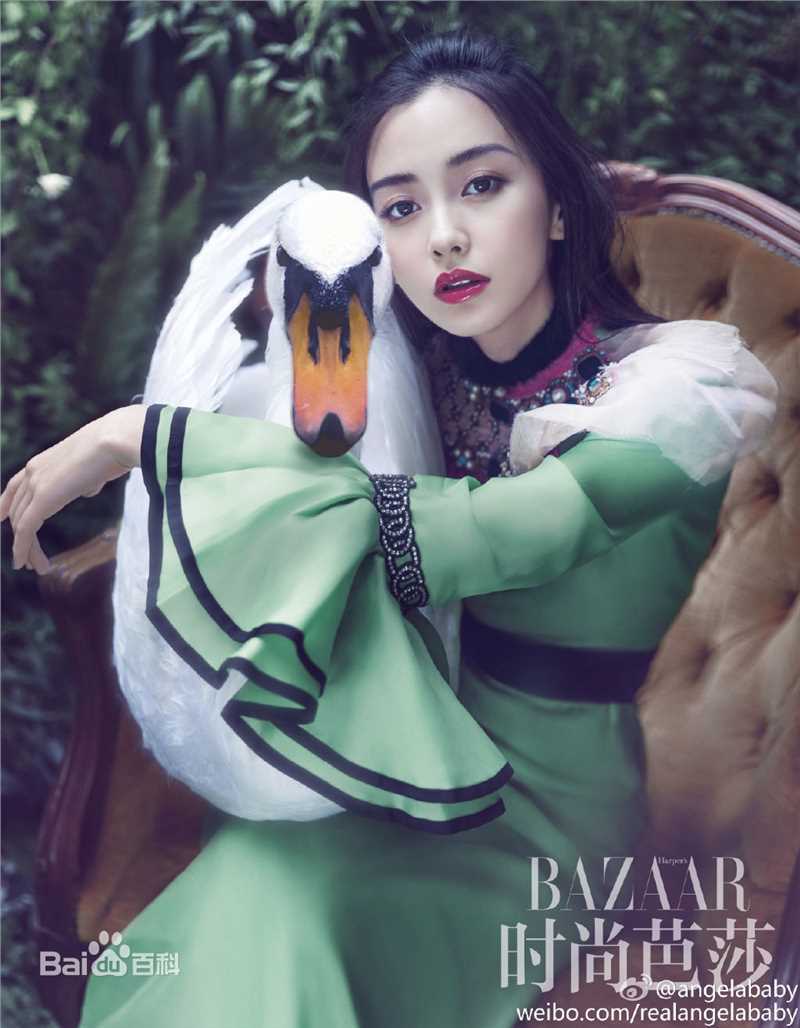 杨颖(Angelababy)时尚芭莎生活照