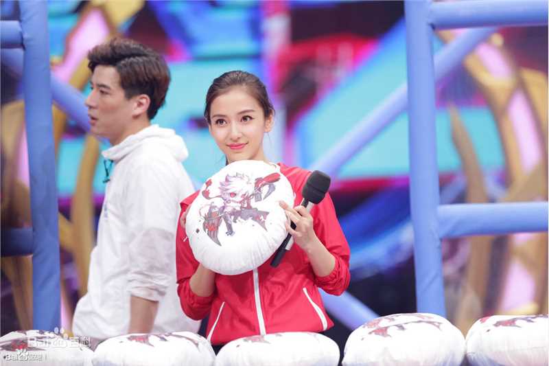 杨颖(Angelababy)做客综艺节目素颜照相册