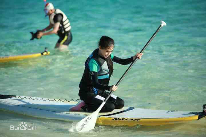 杨颖(Angelababy)做客综艺节目素颜照相册