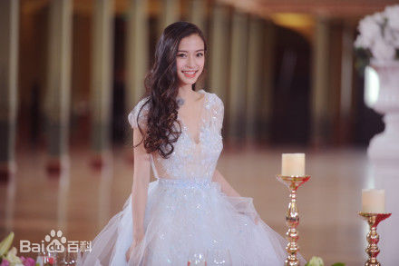 杨颖(Angelababy)做客综艺节目素颜照相册