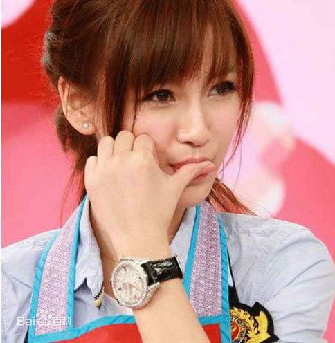 杨颖(Angelababy)做客综艺节目素颜照相册