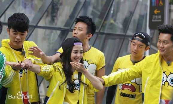 杨颖(Angelababy)做客综艺节目素颜照相册