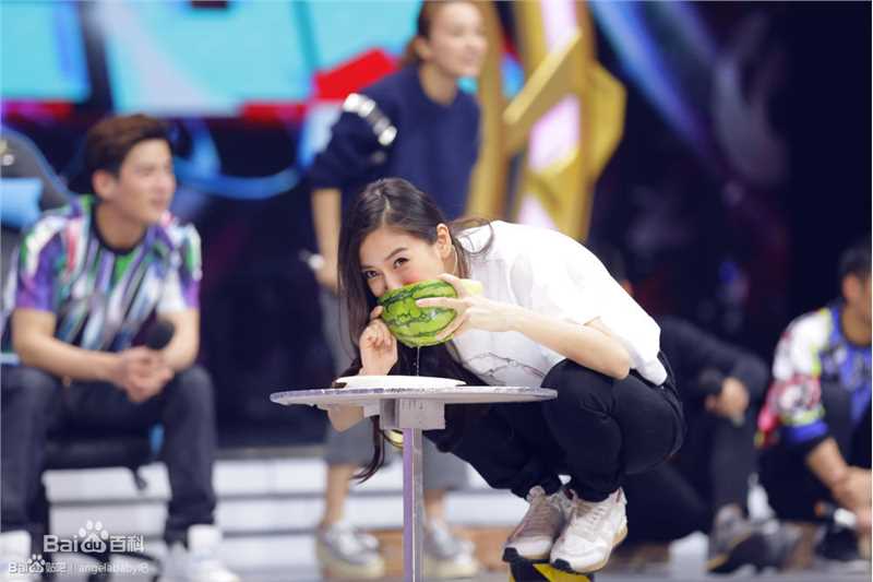 杨颖(Angelababy)做客综艺节目素颜照相册