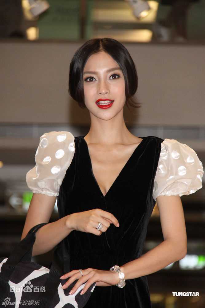 最新杨颖(Angelababy)angelababy精彩图册