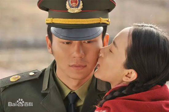 李晨草帽警察图片图集