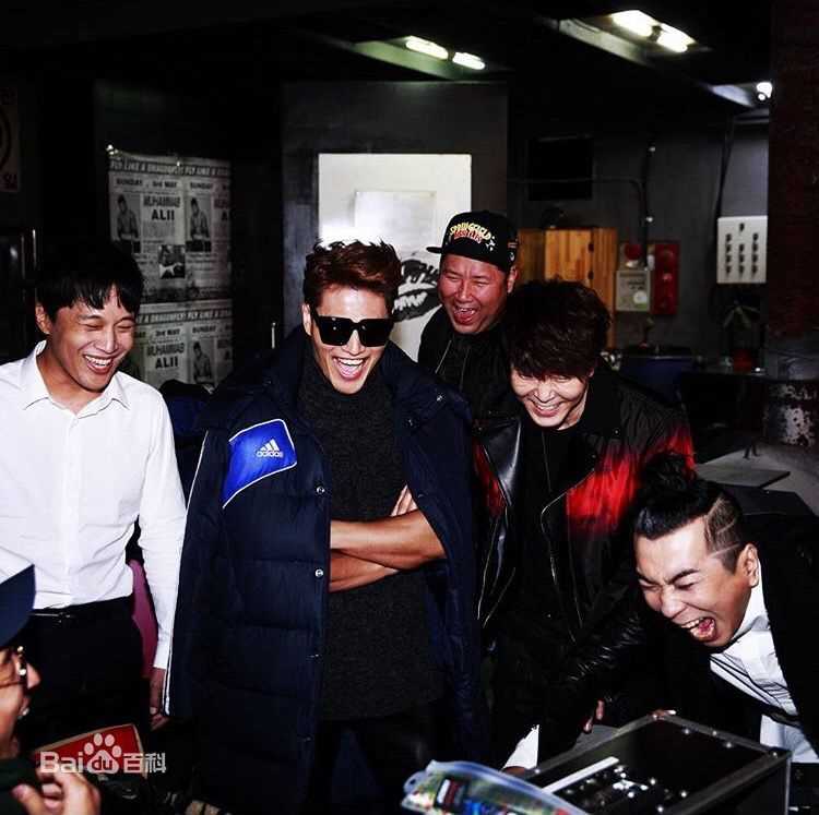 金钟国(（韩），Kim Jong Kook（英）)小伙伴前后照片