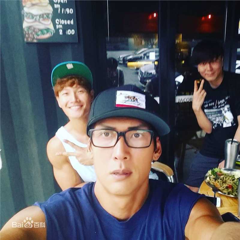 金钟国(（韩），Kim Jong Kook（英）)小伙伴前后照片