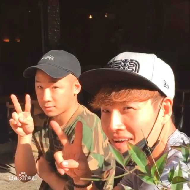 金钟国(（韩），Kim Jong Kook（英）)小伙伴前后照片