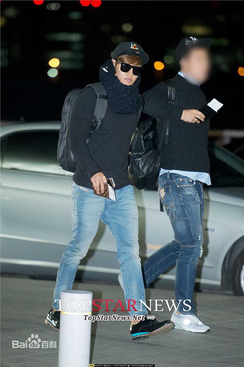 金钟国(（韩），Kim Jong Kook（英）)2013 Mnet ___ __ ___(__ MAMA)' ___ ____ ____ ____ __性感图片图集