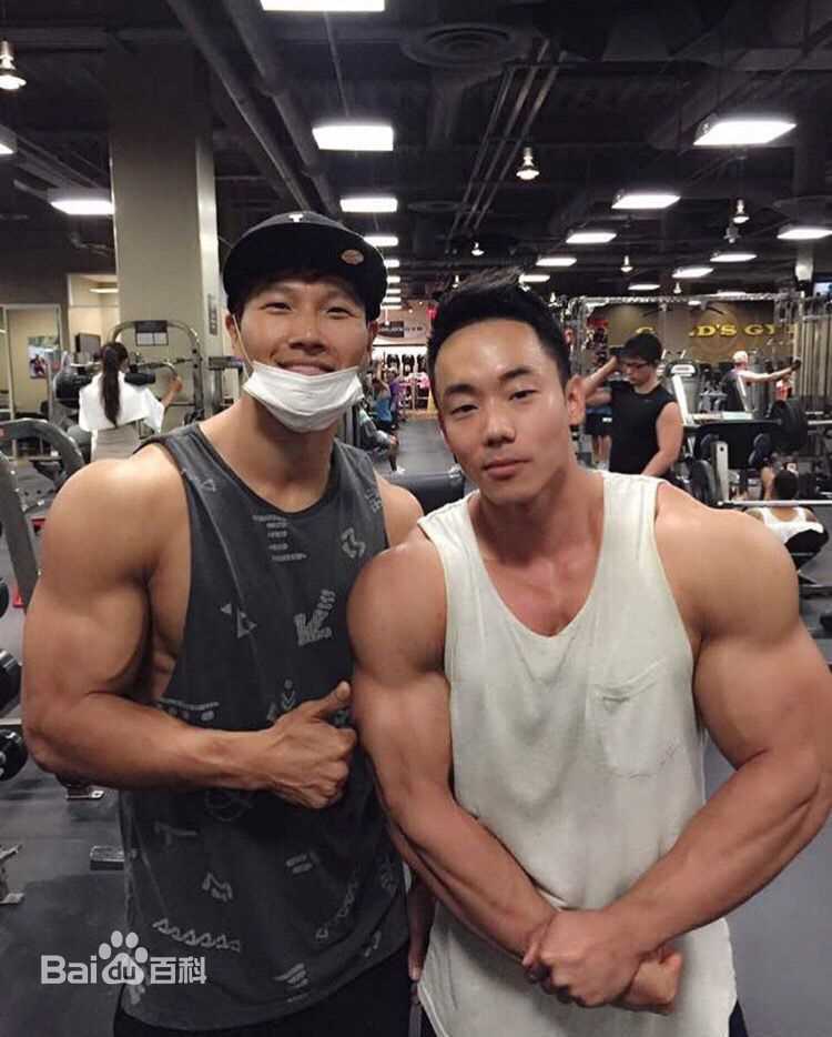 金钟国(（韩），Kim Jong Kook（英）)健身图图册