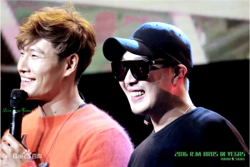 金钟国(（韩），Kim Jong Kook（英）)2016.11.19 R.M BROS IN VEGAS图片图册