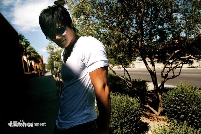 金钟国(（韩），Kim Jong Kook（英）)5辑Here I Am（官方图）图册