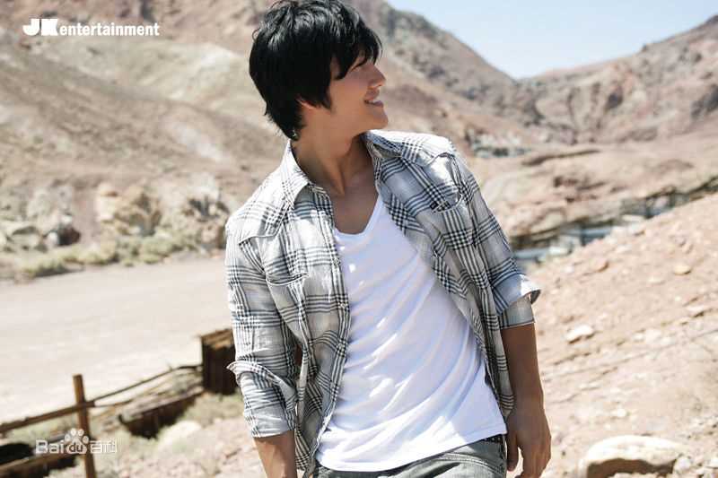 金钟国(（韩），Kim Jong Kook（英）)5辑Here I Am（官方图）图册